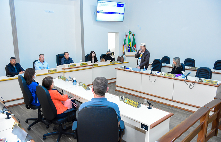 Poder Legislativo busca solução para o transporte escolar no interior.