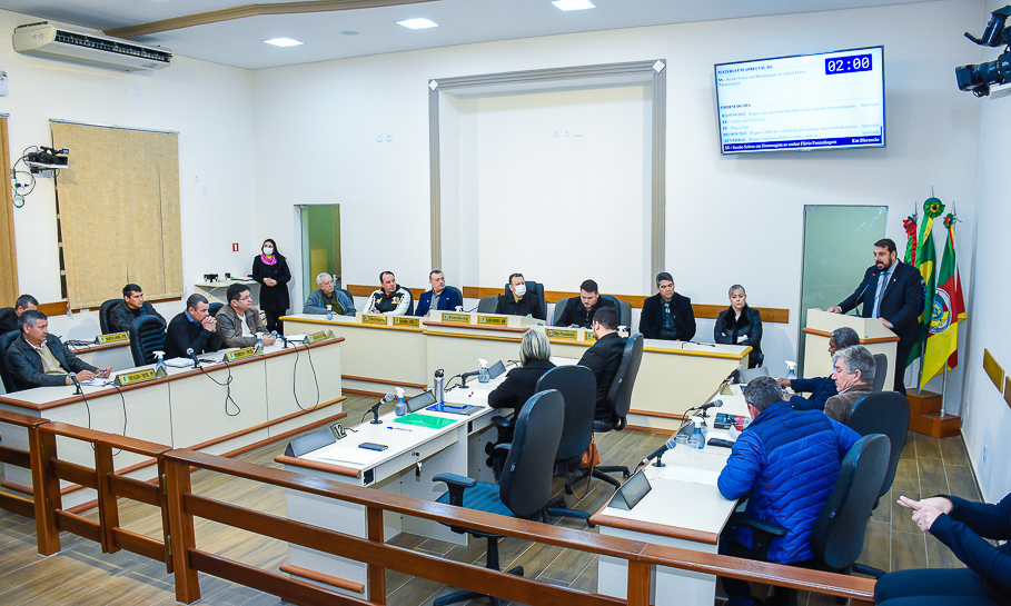 Empresário Flávio Panzenhagen recebe Ordem da Cruz Missioneira 