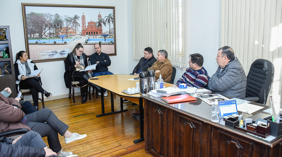 Legislativo busca regulamentação para administração dos cemitérios municipais