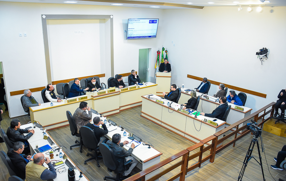 Empresário Flávio Panzenhagen recebe Ordem da Cruz Missioneira 