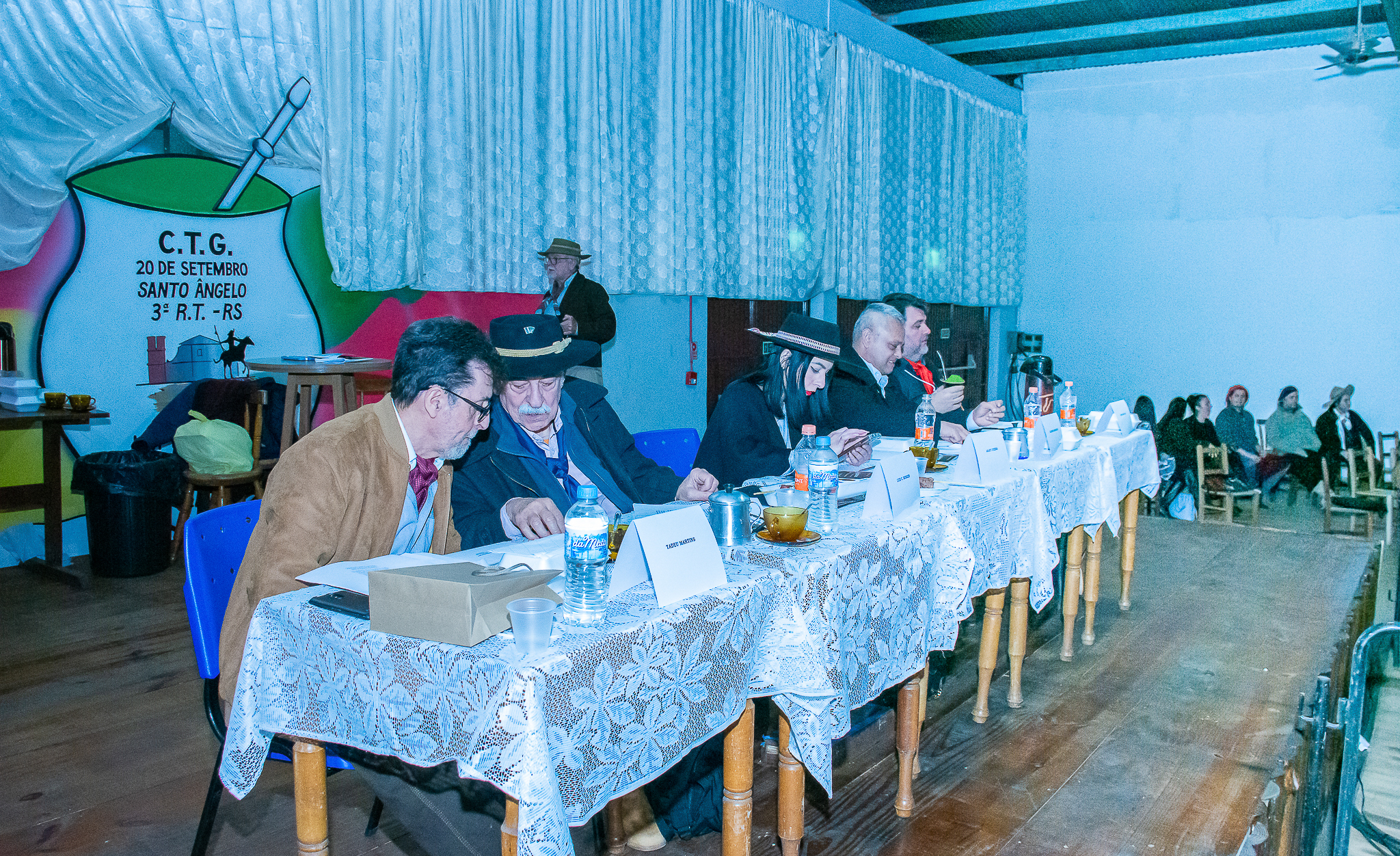 Legislativo prestigia a abertura do 13º Canto Missioneiro da Música Nativista 