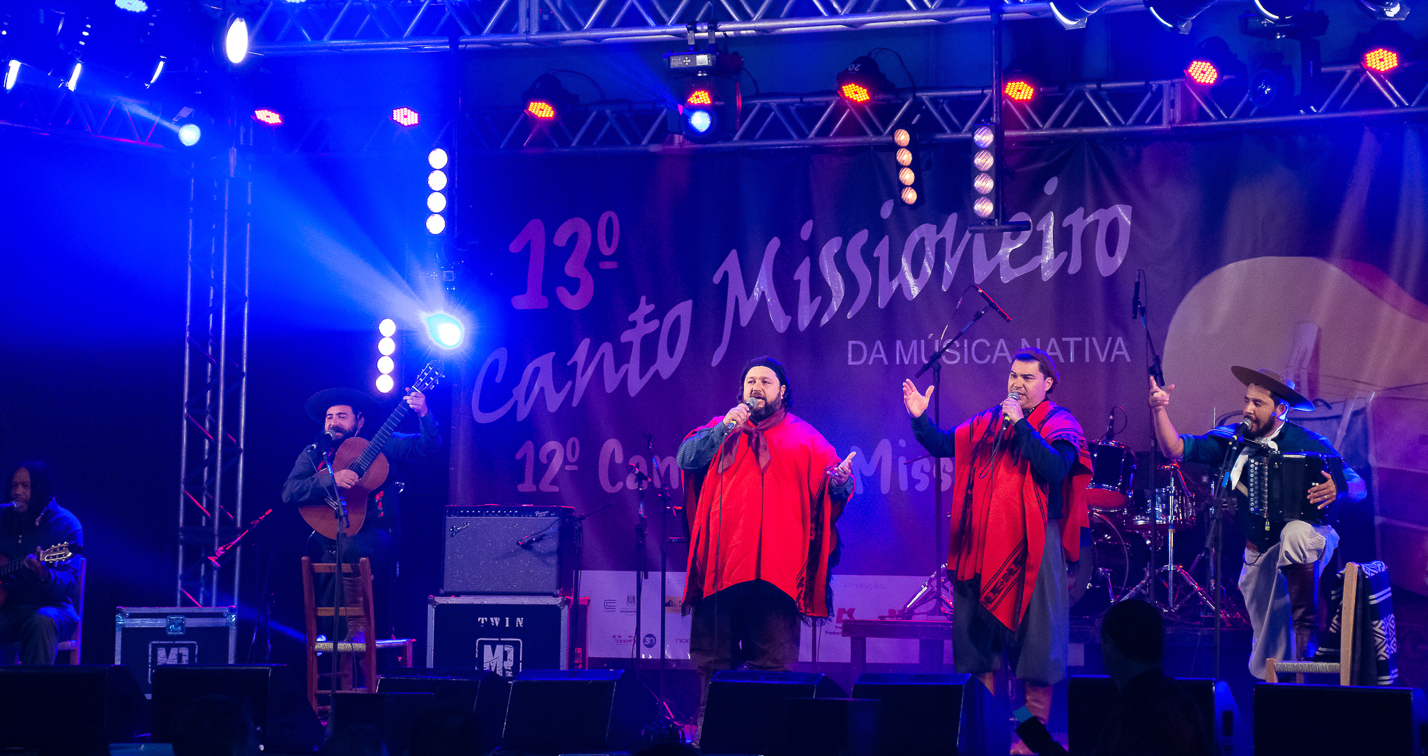 Legislativo prestigia a abertura do 13º Canto Missioneiro da Música Nativista 
