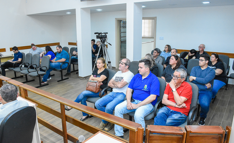 Legislativo homenageia os médicos Santo angelenses em Sessão Especial