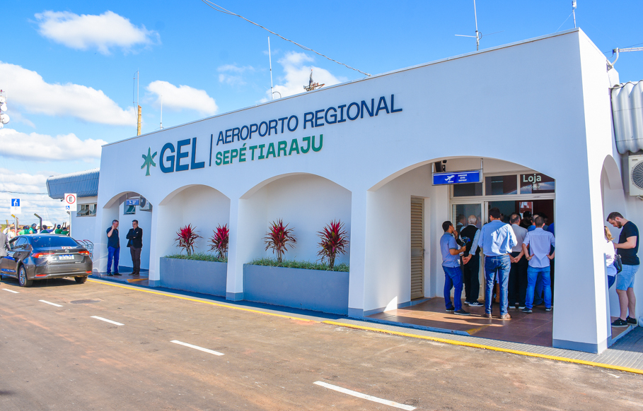 Pela primeira vez na região Boeing 737-800 da empresa Gol da início aos Voos com conexão são Paulo, Santo Ângelo 