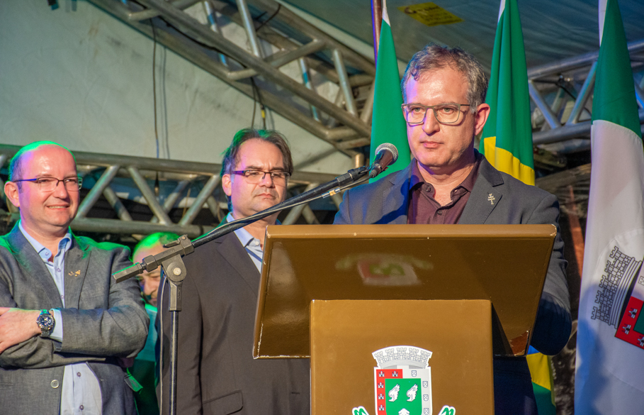 Pela primeira vez na região Boeing 737-800 da empresa Gol da início aos Voos com conexão são Paulo, Santo Ângelo 
