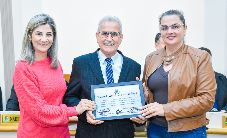 Sessão Especial presta homenagem aos agraciados pelo projeto Selo Pela Vida