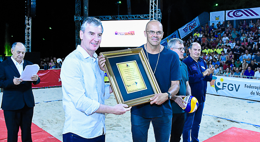 Poder Legislativo de Santo Ângelo prestigia a abertura da Copa Sul-Americana de Vôlei de Praia