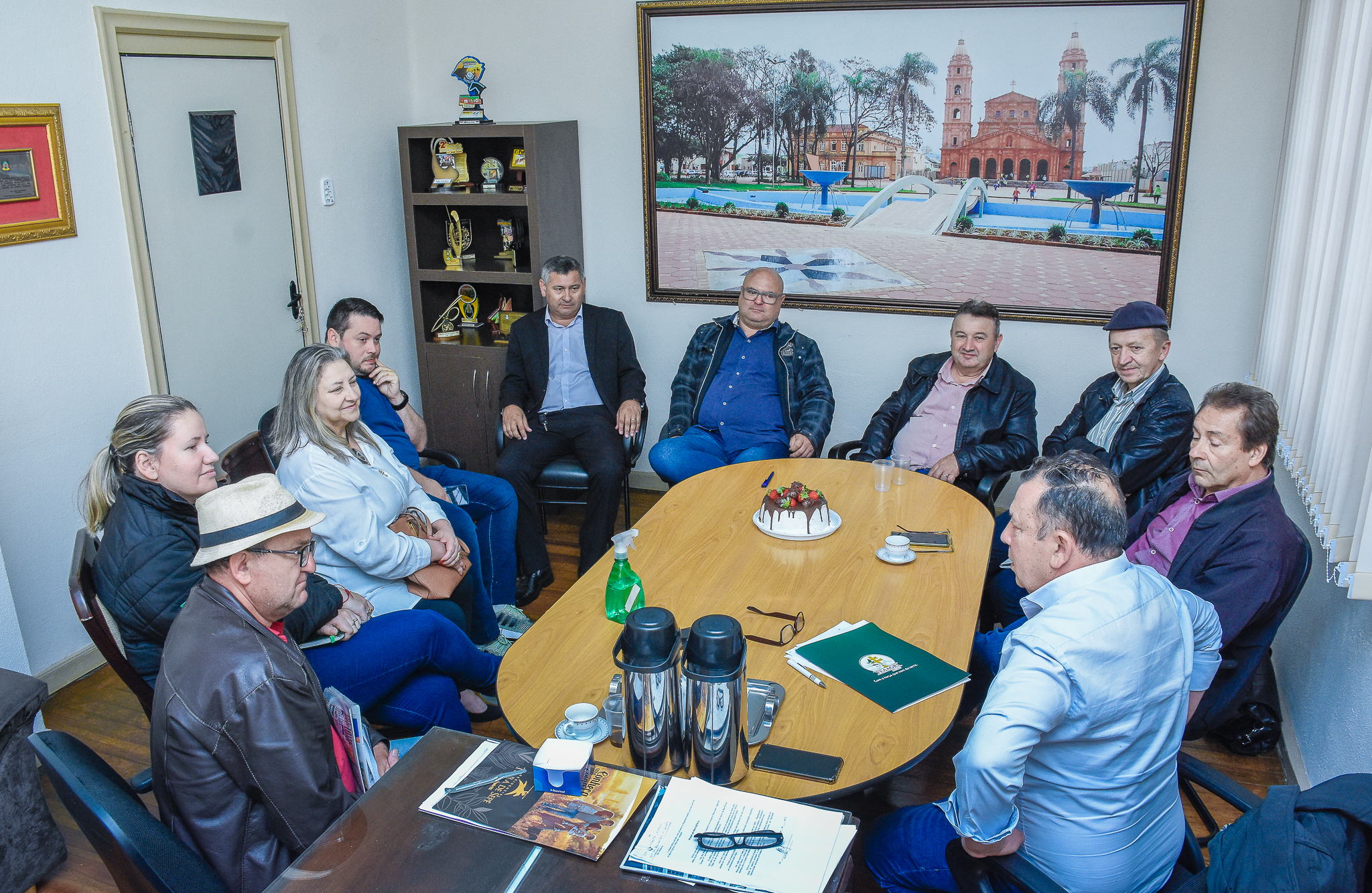 Comissão organizadora da 10ª FEAAGRI Missões realiza visita ao Legislativo 