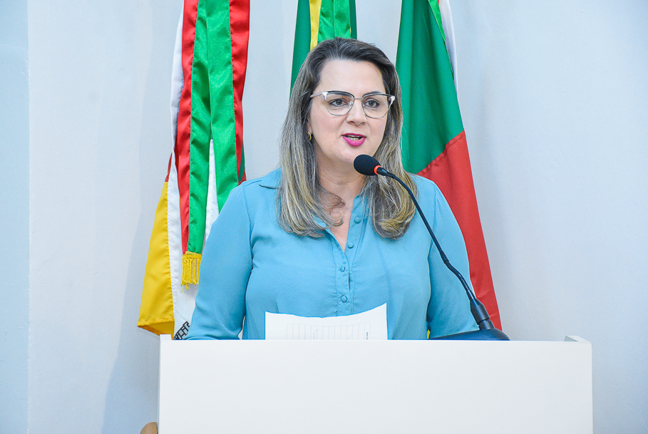 Legislativo santo angelense concede Título de Cidadão Honorário para o senhor Luís Carlos Rosa