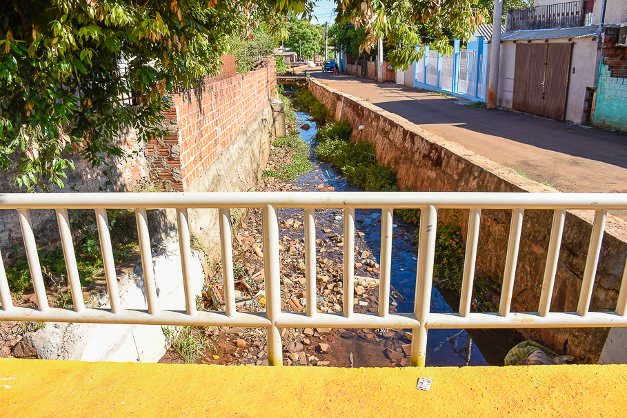Em visita ao bairro Harmonia Prefeito e vereadores buscam soluções para alagamentos