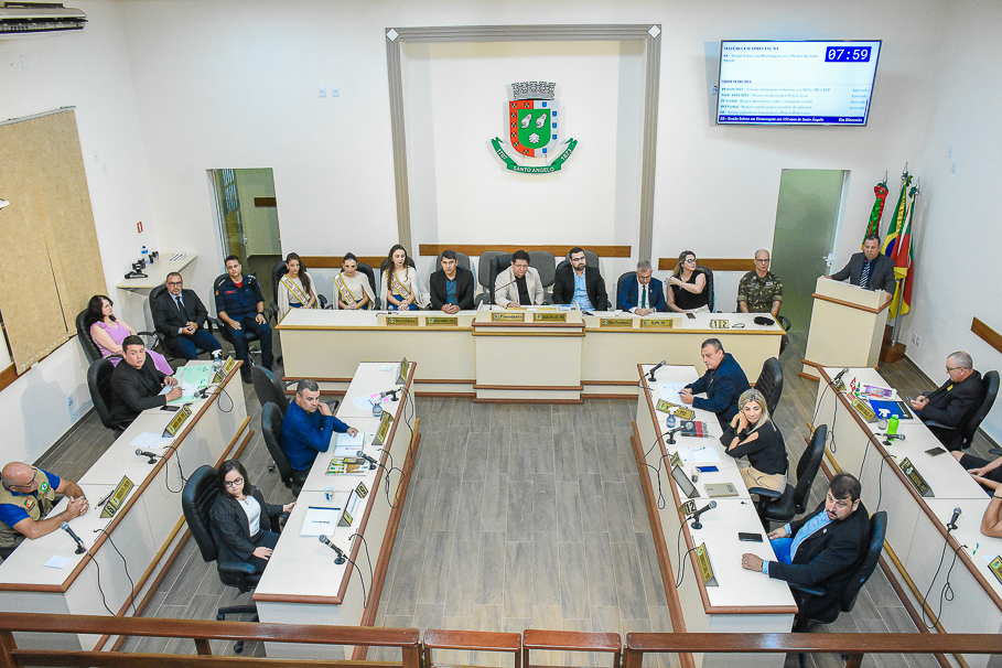 Confira os assuntos que estiveram em pauta na Sessão Ordinária da última segunda-feira