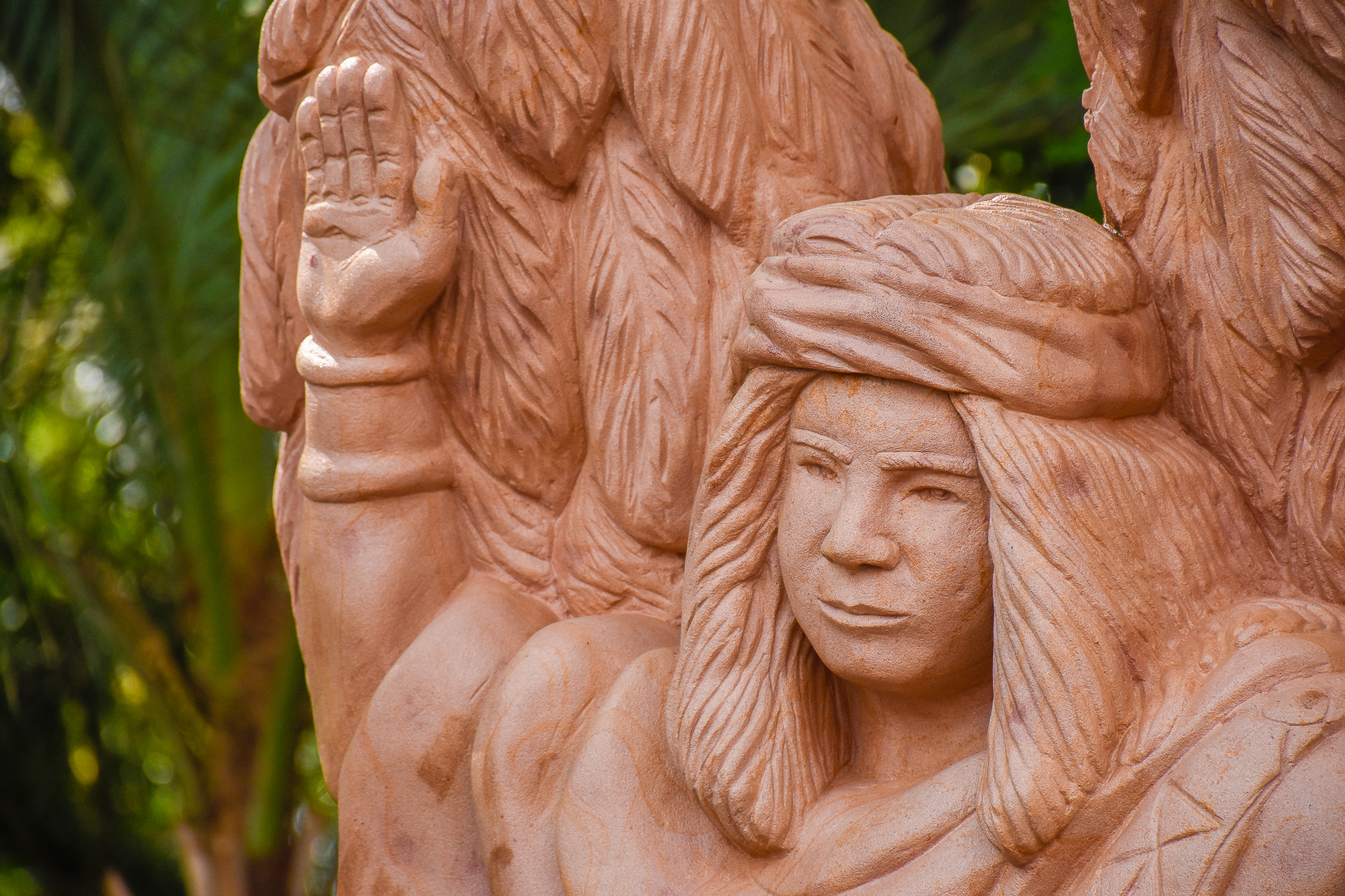 Inaugurada no último domingo, 26,  na Praça Leônidas Ribas a escultura de Santo Ângelo Custódio, o Anjo da Guarda