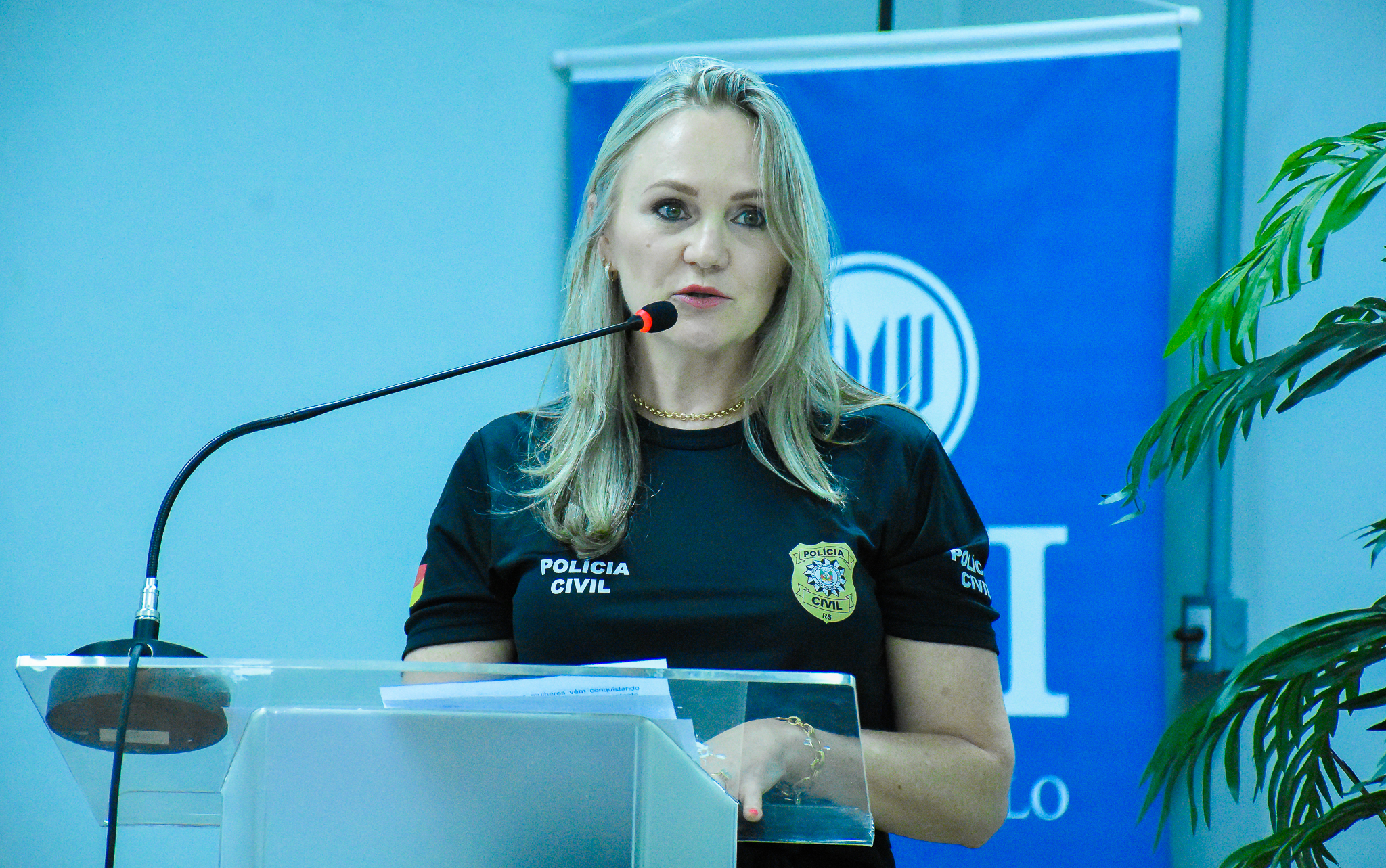Legislativo realiza entrega do Título Mulher Cidadã para 15 mulheres, indicadas pelos vereadores da Casa