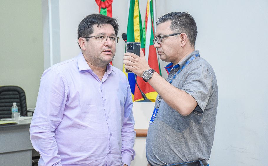 Legislativo realiza reunião pública para tratar assuntos referentes à UPA do município