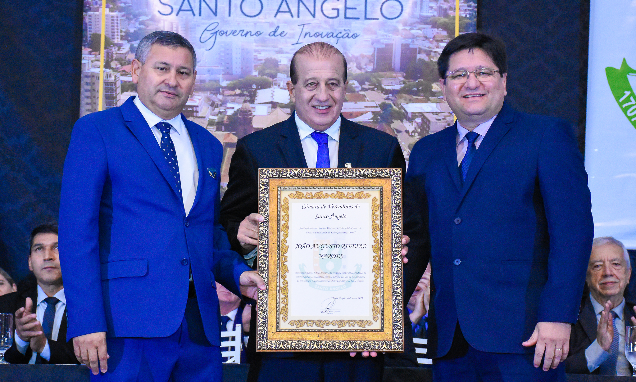 Poder Legislativo de Santo Ângelo realizou sessão solene em homenagem ao Ministro João Augusto Nardes e ex-vereadores 