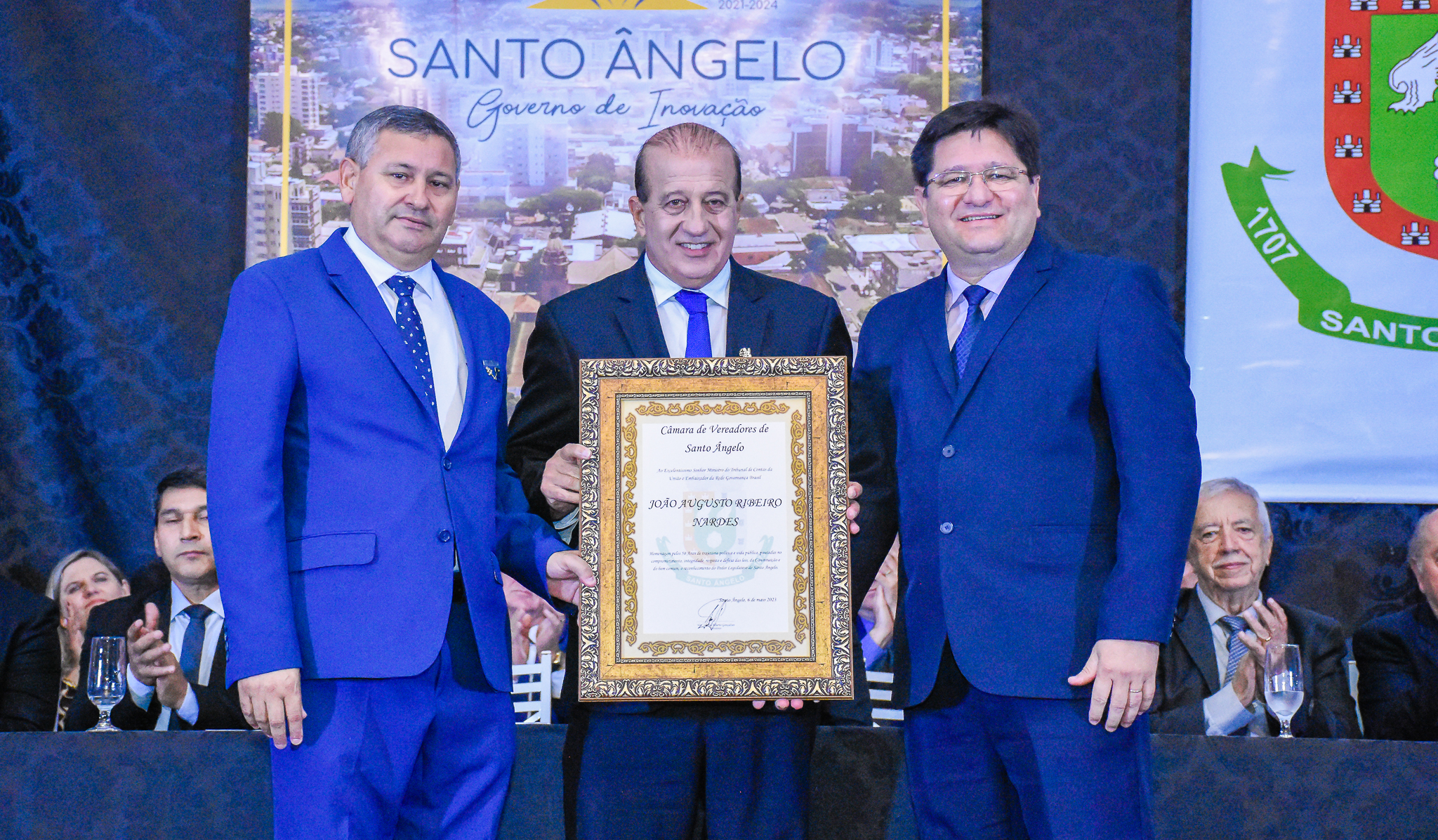 Poder Legislativo de Santo Ângelo realizou sessão solene em homenagem ao Ministro João Augusto Nardes e ex-vereadores 