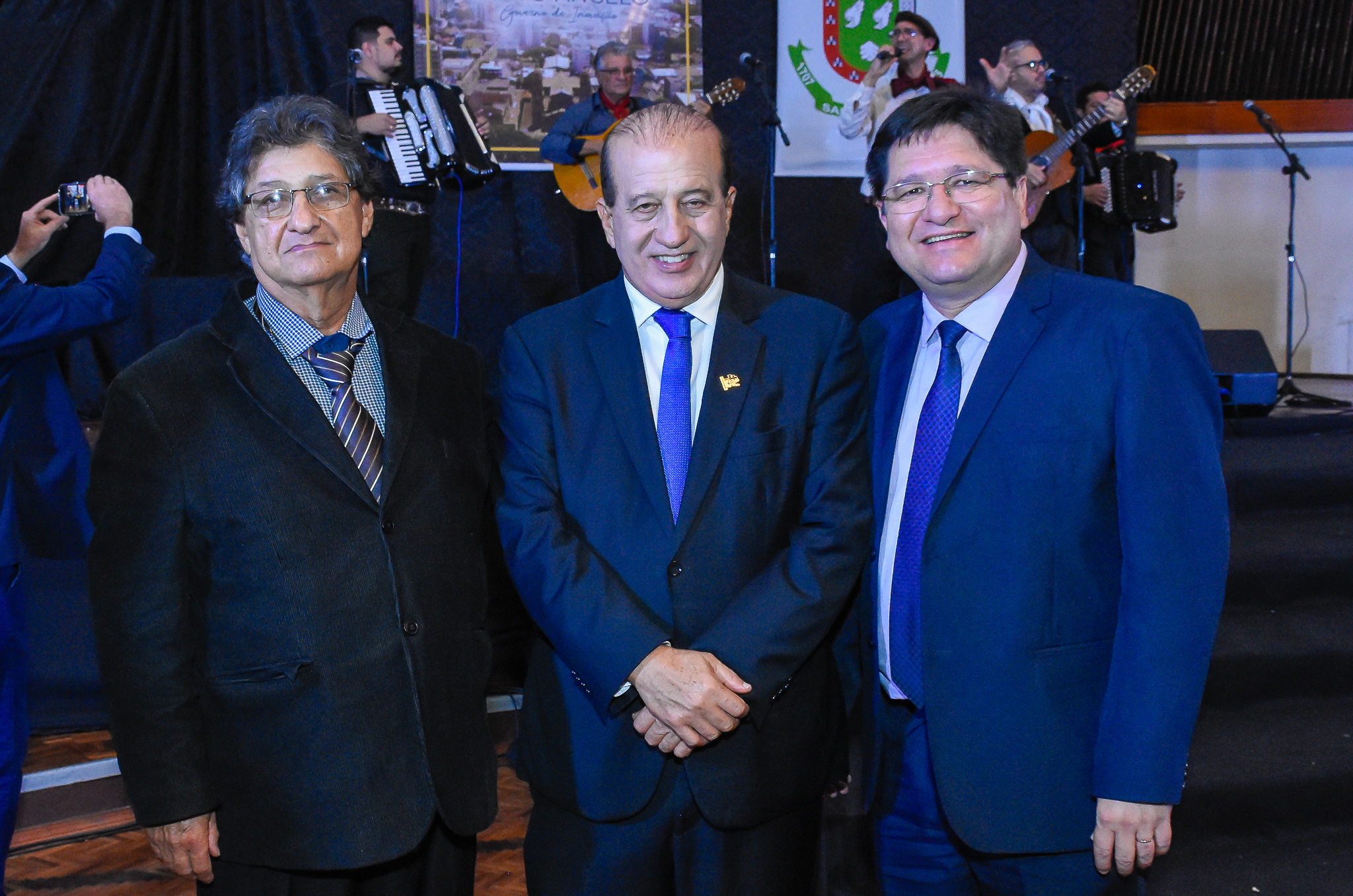 Poder Legislativo de Santo Ângelo realizou sessão solene em homenagem ao Ministro João Augusto Nardes e ex-vereadores 