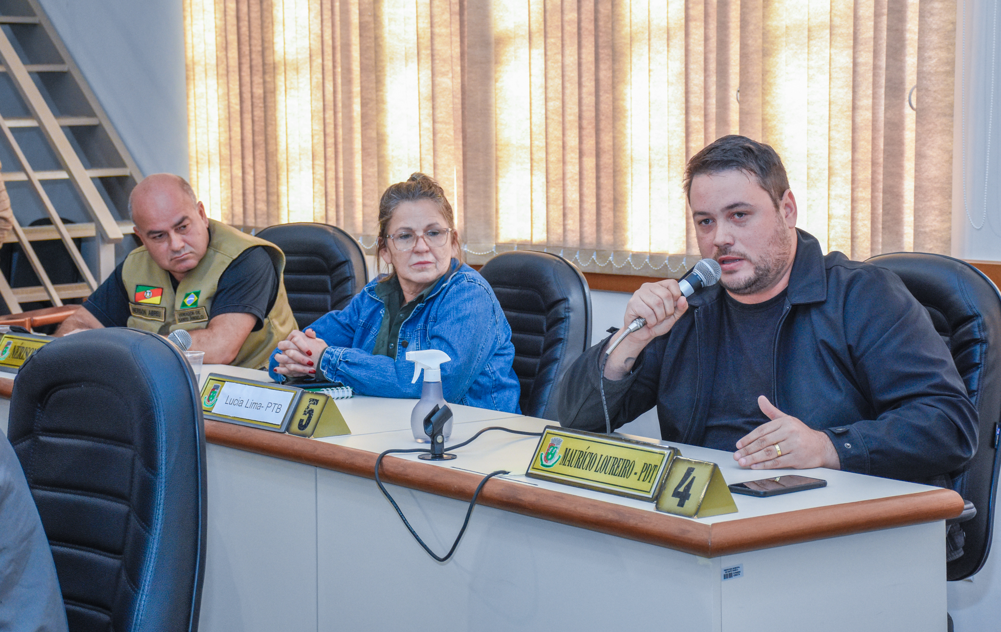 Legislativo realiza audiência pública para tratar assuntos referentes ao Aeroporto Regional Sepé Tiaraju - GEL