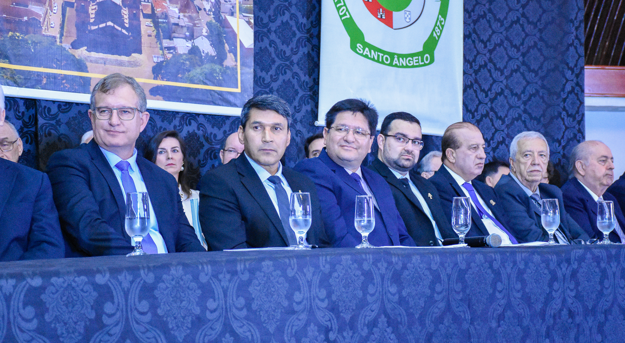 Poder Legislativo de Santo Ângelo realizou sessão solene em homenagem ao Ministro João Augusto Nardes e ex-vereadores 