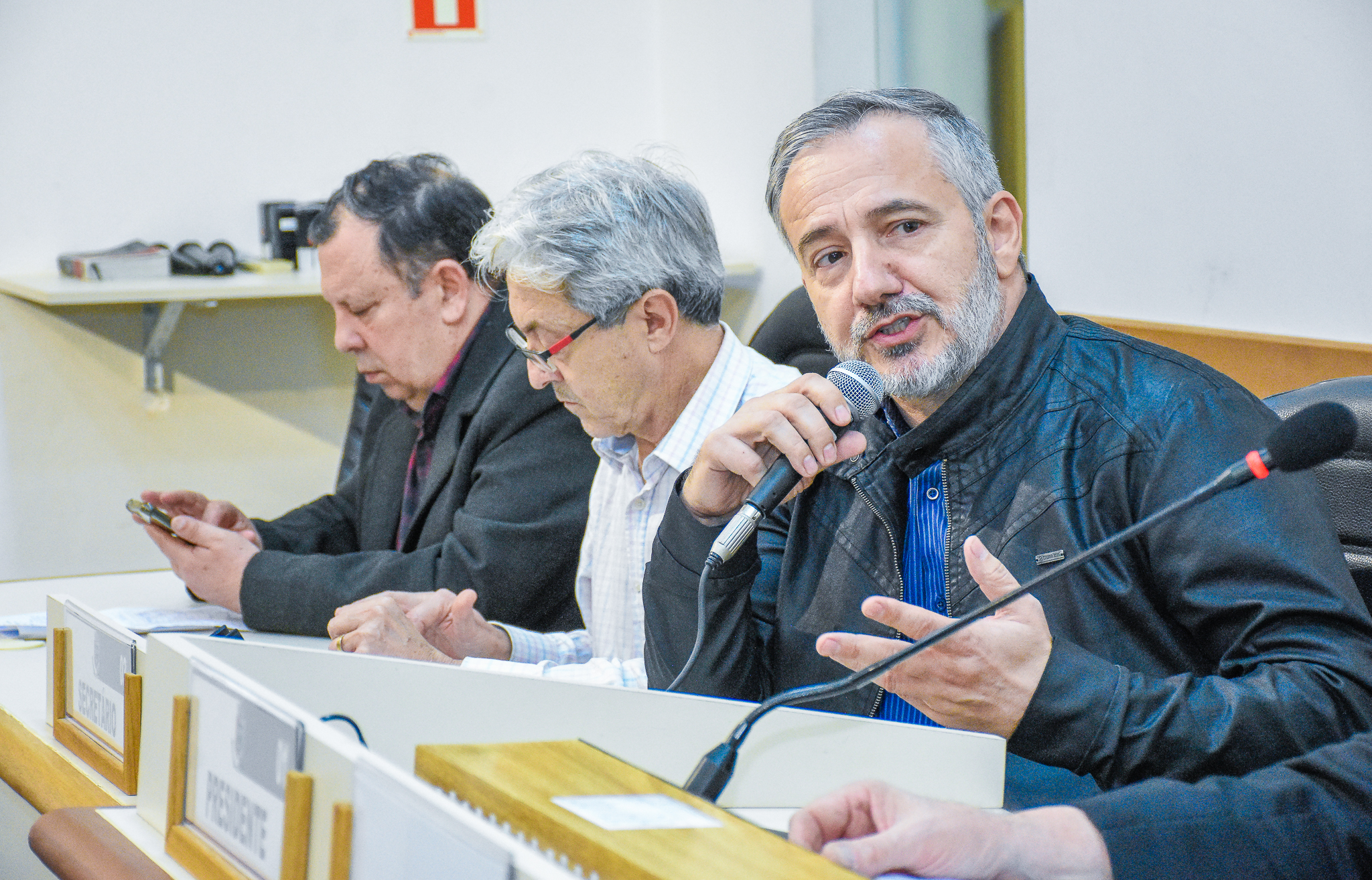 Realizada a Plenária Municipal pela implementação do curso Público de medicina 