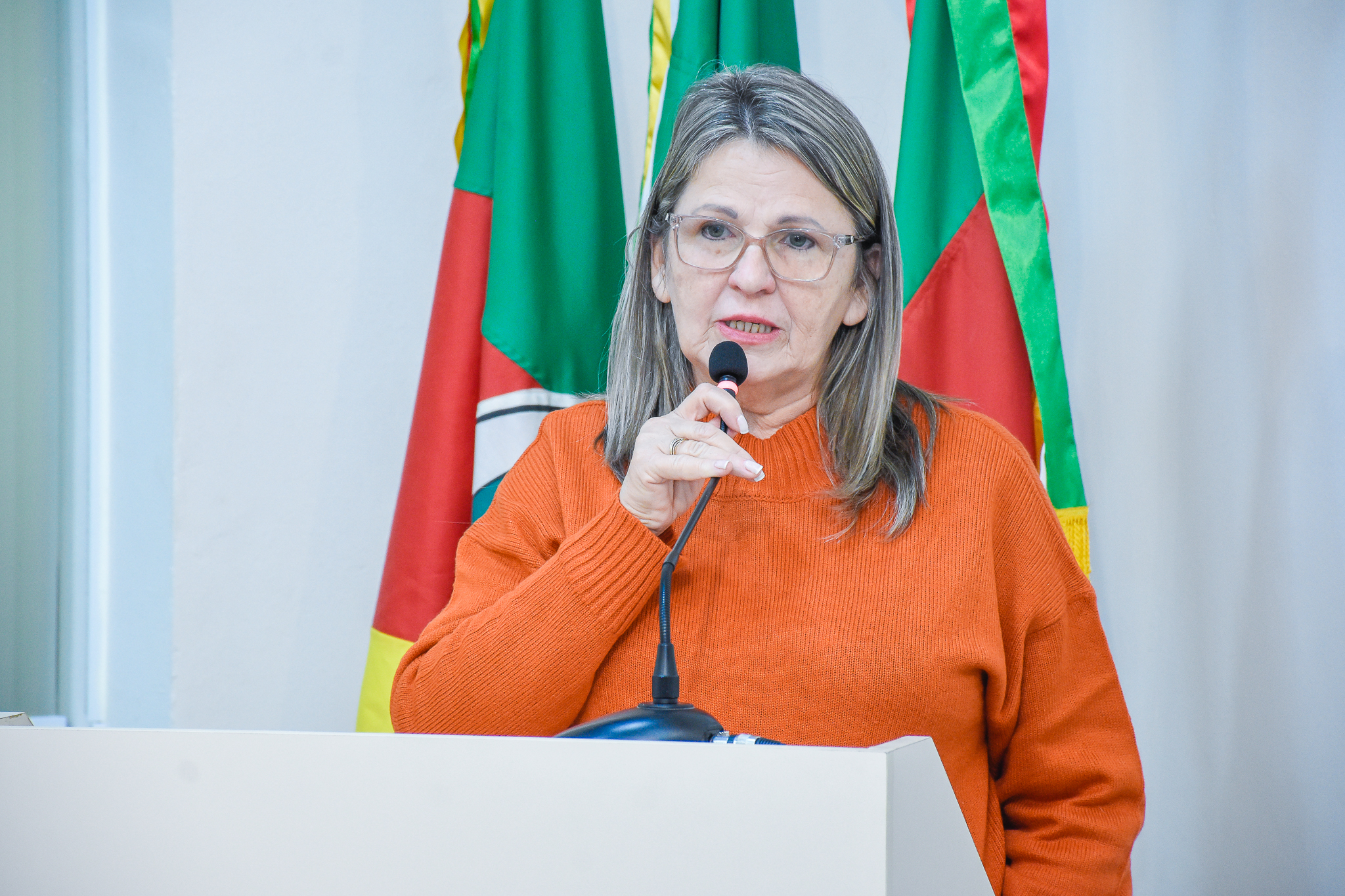 Moções e requerimentos também estiveram em pauta na última segunda-feira