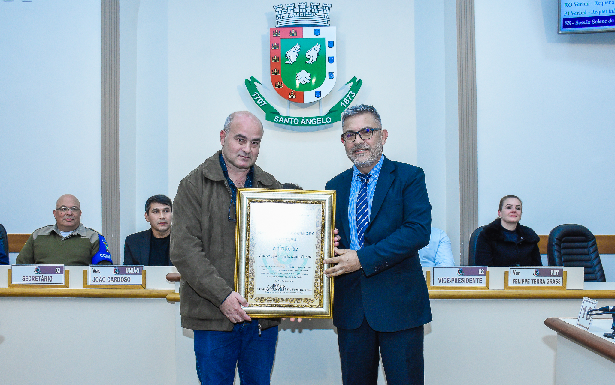 José Dinarte de Castro Silveira torna-se cidadão honorário do município de Santo Ângelo