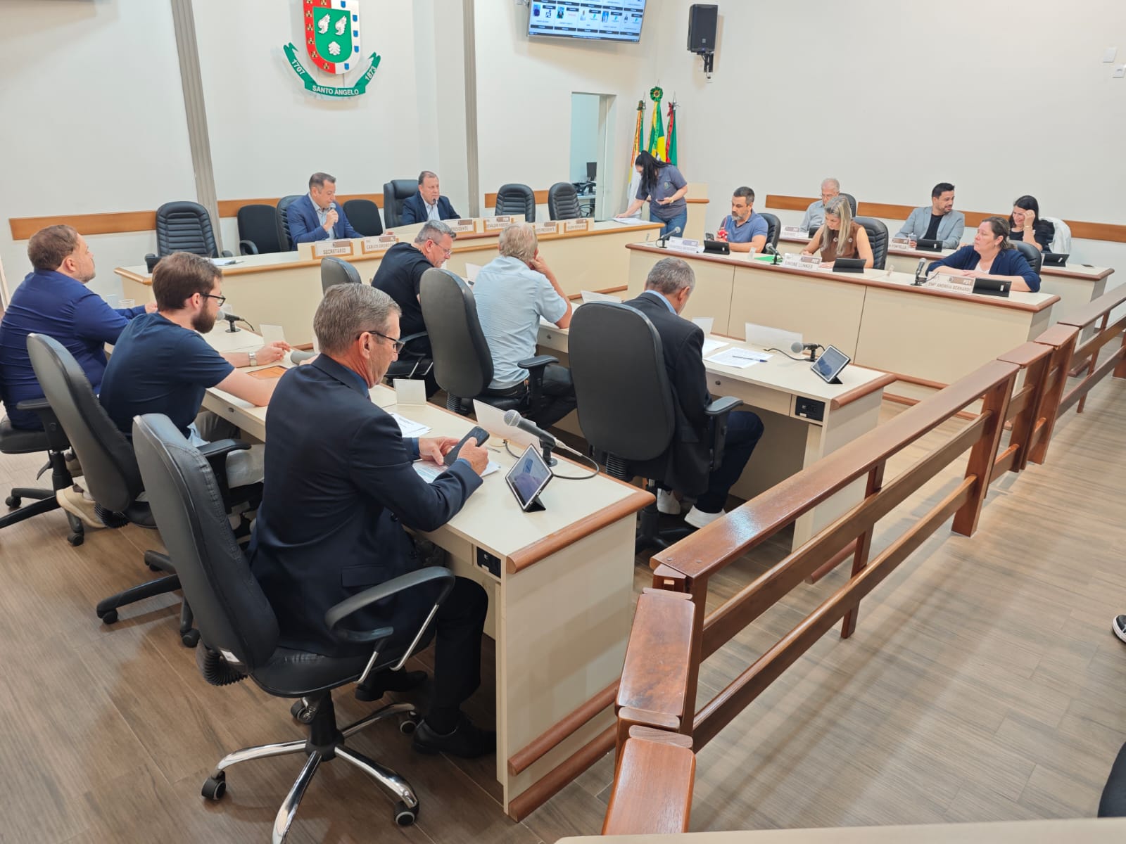 Câmara aprecia e vota expedientes importantes para o desenvolvimento do município