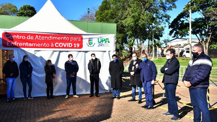 Inaugura o Centro de Atendimento ao COVID- 19