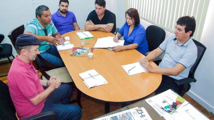 COMUDE prop&otilde;e semin&aacute;rio para definir a melhor maneira de ouvir a comunidade