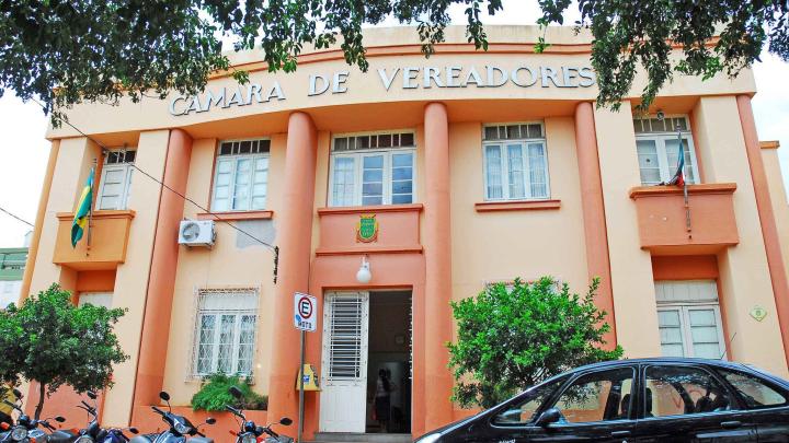 Legislativo Municipal  realizar&aacute; duas sess&otilde;es solenes na segunda-feira, dia 25