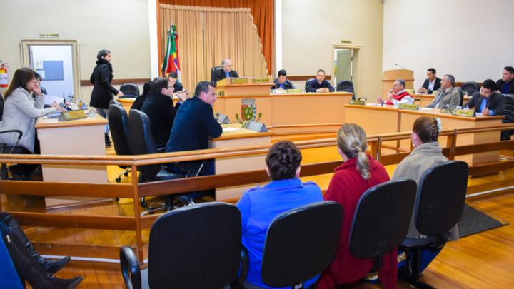 Legislativo de Santo &Acirc;ngelo vai realizar sess&atilde;o solene em homenagem aos 50 anos do jornal A Tribuna Regional 