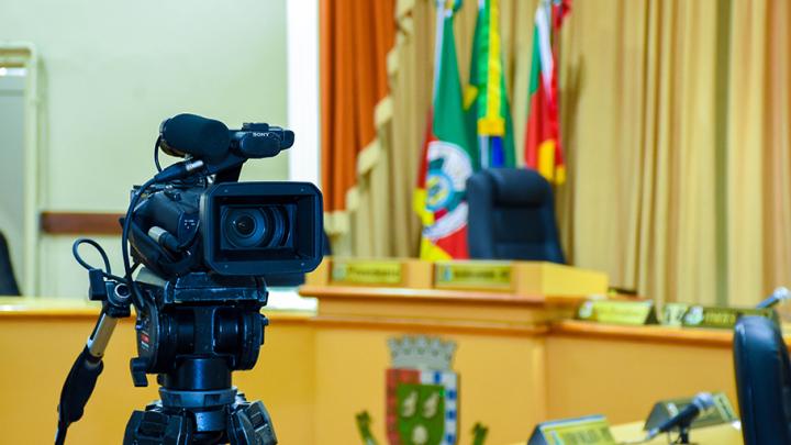Nova empresa assume transmiss&atilde;o via web no Legislativo
