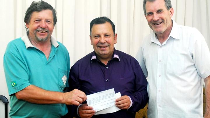 Vando Ribeiro recebe lideran&ccedil;as da Buriti