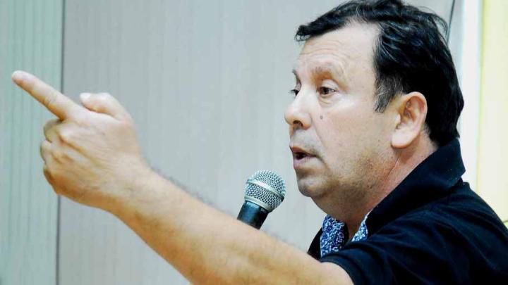 Vereador Vando protocola denuncia referente &agrave; p&eacute;ssima qualidade do material utilizado para o recapeamento da ERS 344