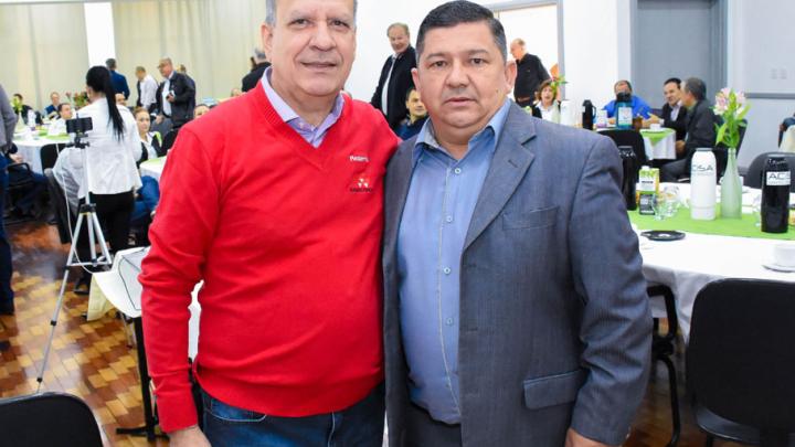 Legislativo Municipal prestigia o 4&ordm; Caf&eacute; & Neg&oacute;cios da ACISA