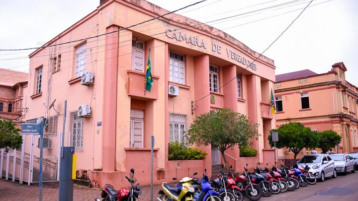Publicado edital de processo seletivo para est&aacute;gio de n&iacute;vel superior na C&acirc;mara Municipal