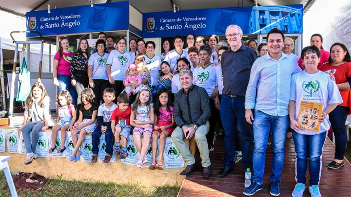 Projeto C&acirc;mara Cidad&atilde; recebe entidades