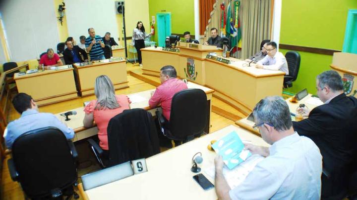 Vereadores aprovam or&ccedil;amento para o exerc&iacute;cio financeiro de 2017