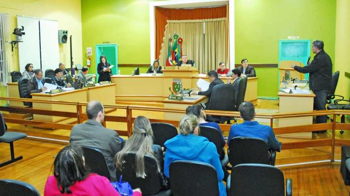 Ap&oacute;s debate, Plano Municipal de Educa&ccedil;&atilde;o &eacute; aprovado pela C&acirc;mara de Vereadores de Santo &Acirc;ngelo
