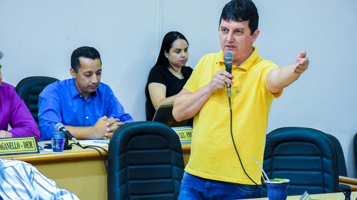 Vereador Vando Nolasco pede mais atua&ccedil;&atilde;o da ANP e INMETRO nos postos de combust&iacute;veis de Santo &Acirc;ngelo