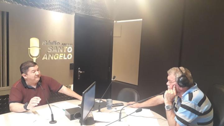 Everaldo de Oliveira (PDT) fala sobre sua gest&atilde;o em entrevista &agrave; R&aacute;dio Santo &Acirc;ngelo