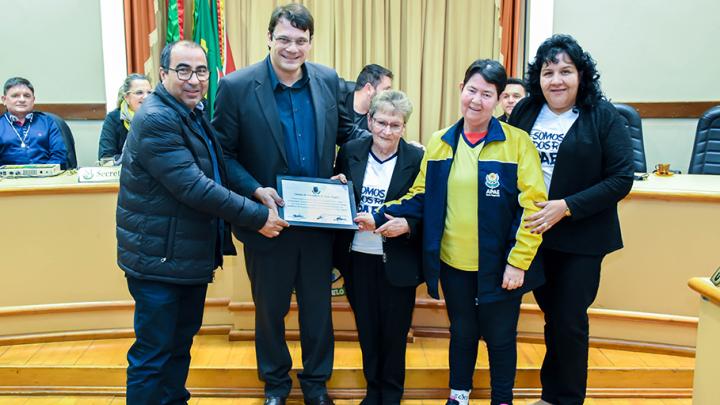 Sess&atilde;o Especial alusiva &agrave; Semana Nacional da Pessoa com Defici&ecirc;ncia Intelectual e M&uacute;ltipla &eacute; realizada na Casa Legislativa