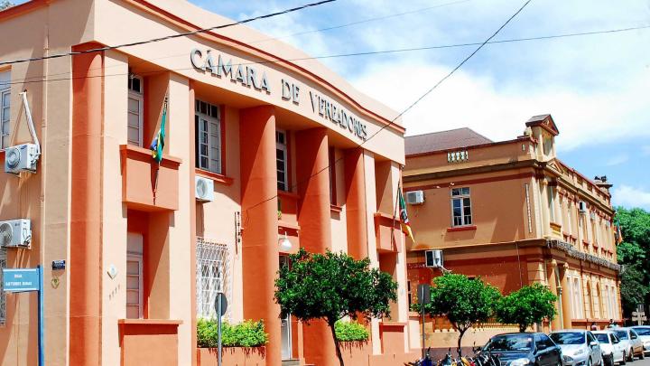  Transmiss&atilde;o do &ldquo;pinga-fogo&rdquo; e das sess&otilde;es do Legislativo ser&atilde;o suspensas at&eacute; a conclus&atilde;o das elei&ccedil;&otilde;es 2018