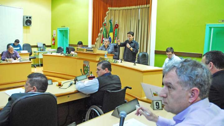PL que disp&otilde;e sobre o Estudo de Impacto de Vizinhan&ccedil;a volta a ser tema de reuni&atilde;o no Legislativo Municipal
