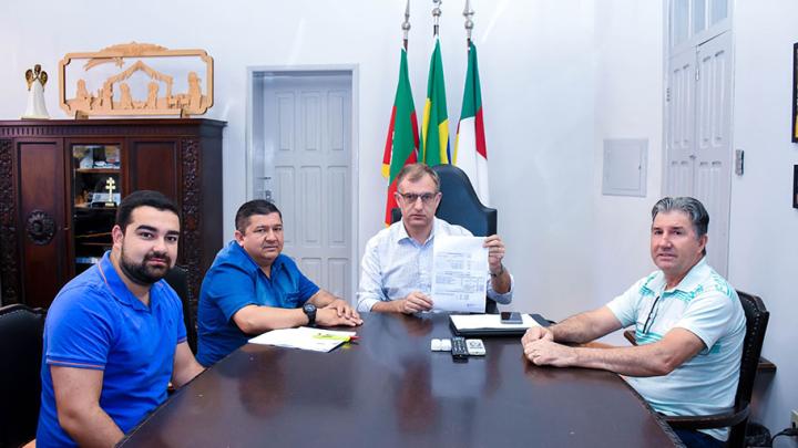 Poder Legislativo repassa &agrave; prefeitura valor economizado em 2018 