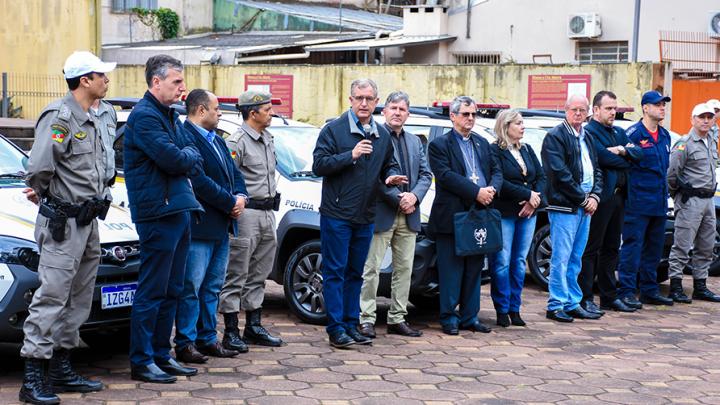 Viaturas s&atilde;o entregues &agrave; Brigada Militar