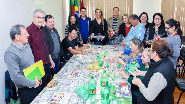 Lideran&ccedil;as e entidades trabalham na organiza&ccedil;&atilde;o do Natal Cidade dos Anjos