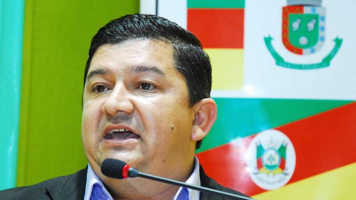 Projeto que prev&ecirc; avalia&ccedil;&atilde;o peri&oacute;dica das escolas municipais &eacute; sancionado como Lei