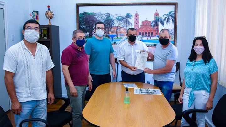Comiss&atilde;o Especial Pr&oacute;-Vacina contra a COVID - 19 &eacute; criada em Santo &Acirc;ngelo