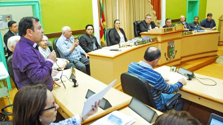 Realiza&ccedil;&atilde;o de Cirurgias Eletivas tiveram destaque durante audi&ecirc;ncia p&uacute;blica na C&acirc;mara de Vereadores de Santo &Acirc;ngelo 